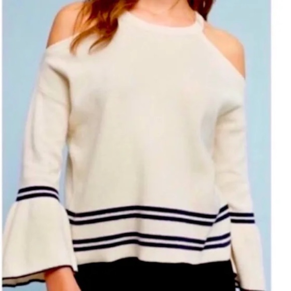 Anthropologie Knitted and Knotted • Cut Out Shoulder Sweater - Picture 2 of 9